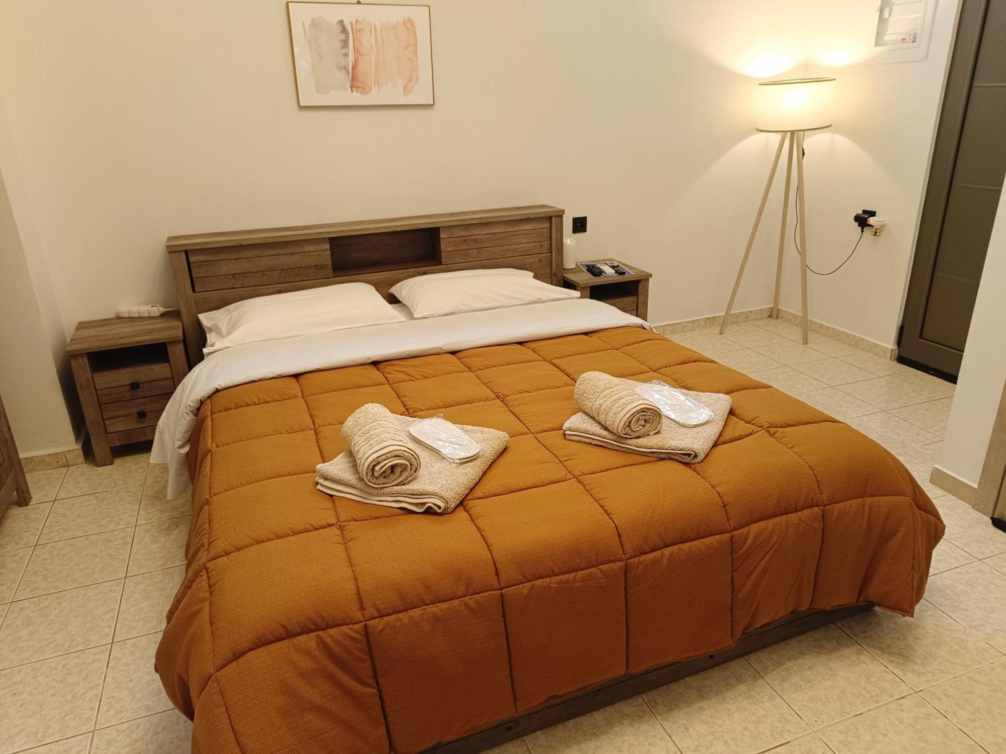 Giorgio Patrasso - Micro Apartment In The Center Of Patras Exterior photo