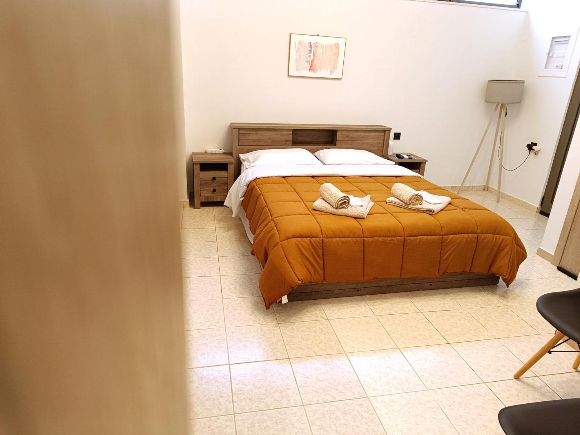 Giorgio Patrasso - Micro Apartment In The Center Of Patras Exterior photo